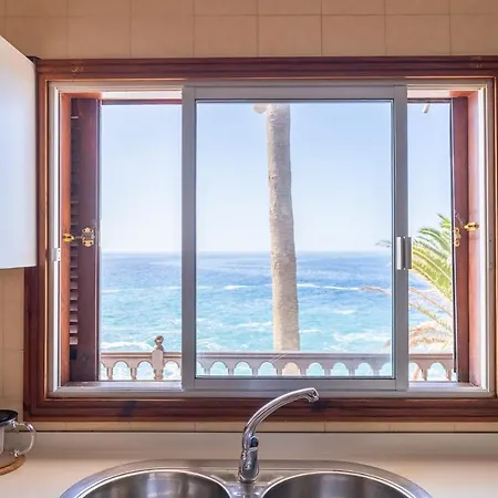 Ocean Front 3 Bedroom Appartement
