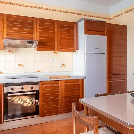 Ocean Front 3 Bedroom Appartement *